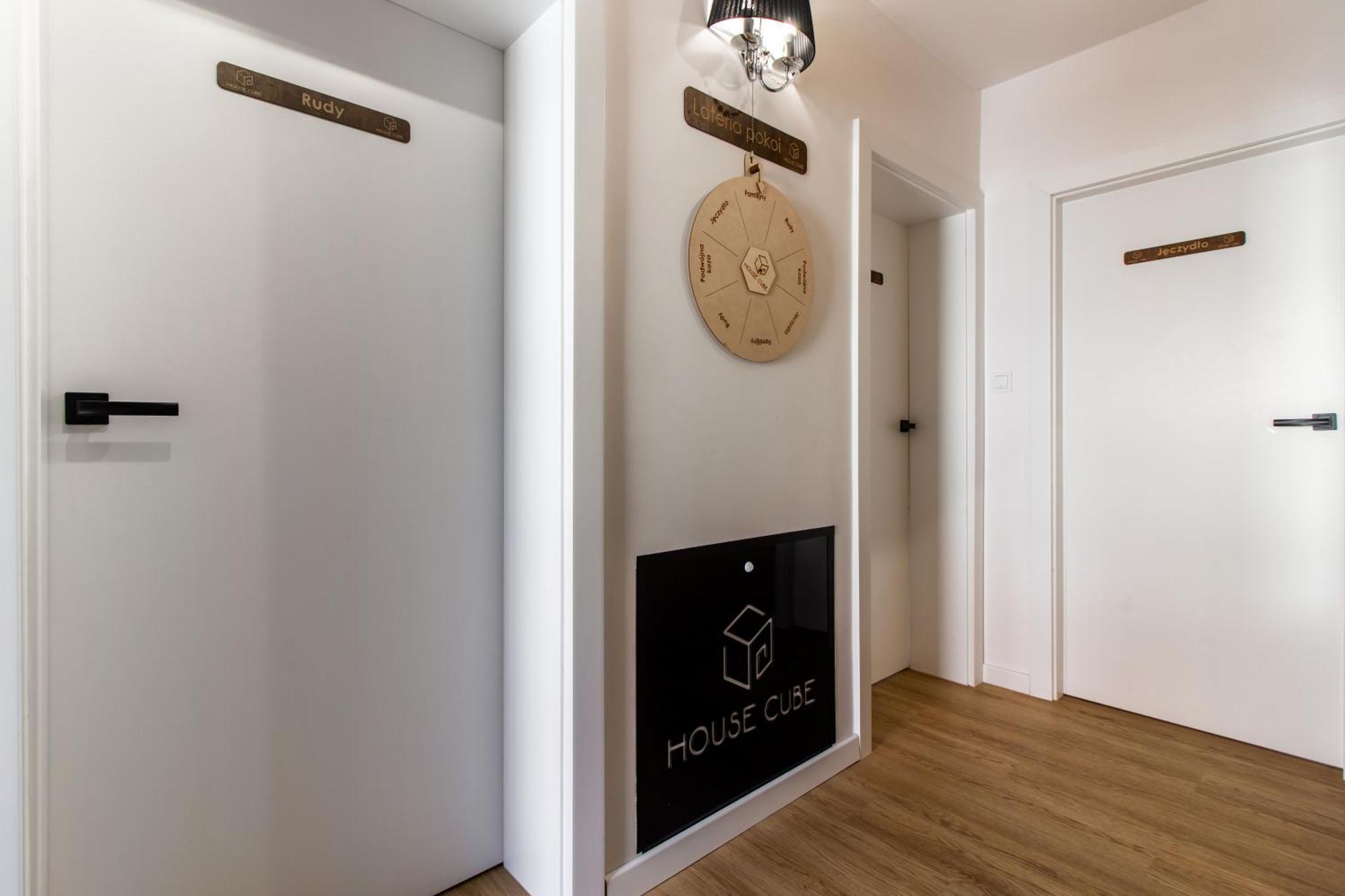 הוילה ורוצלב Housecube, Bar , Prywatne Kino, Bilard , Luxus מראה חיצוני תמונה
