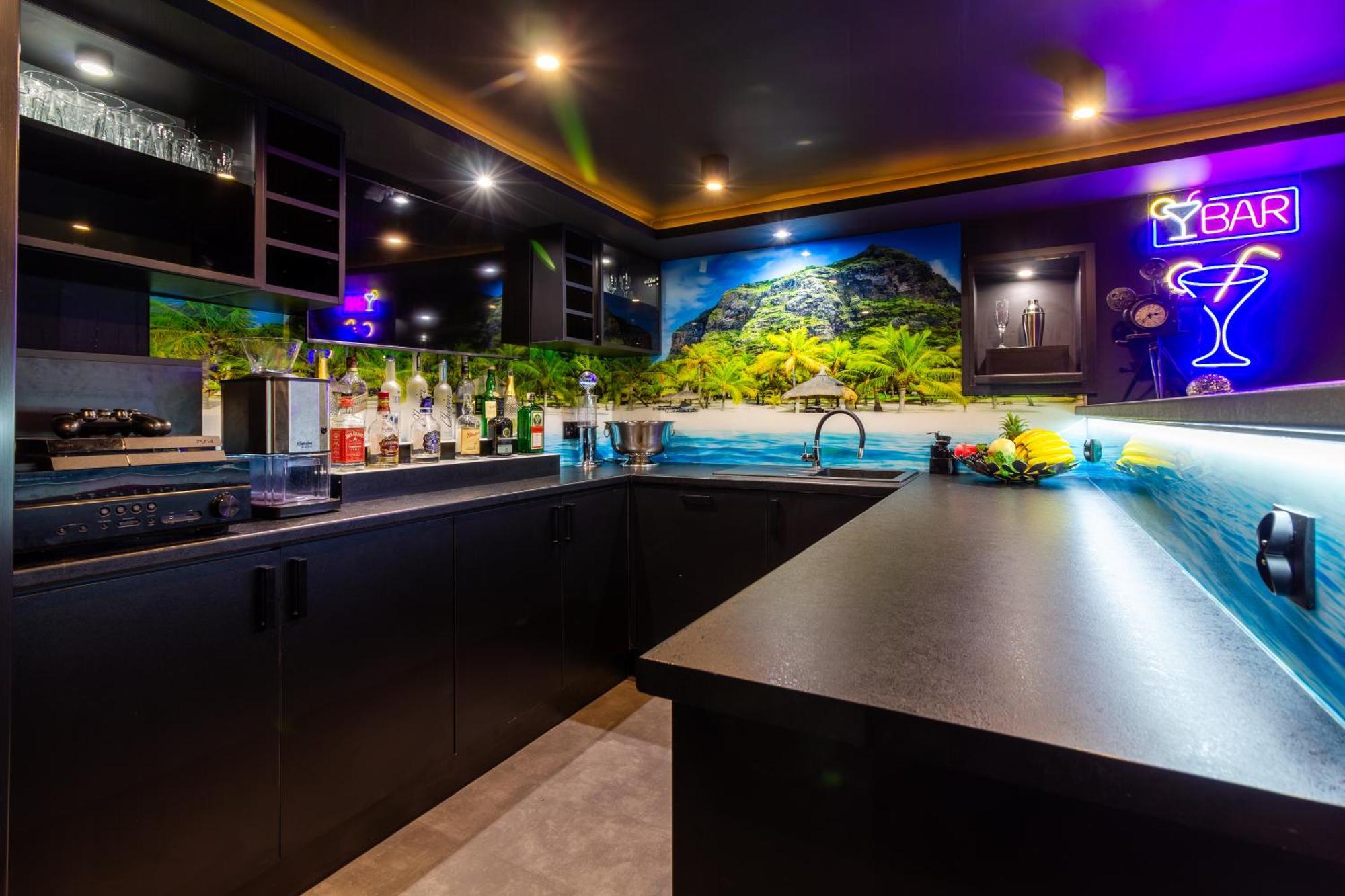 הוילה ורוצלב Housecube, Bar , Prywatne Kino, Bilard , Luxus מראה חיצוני תמונה