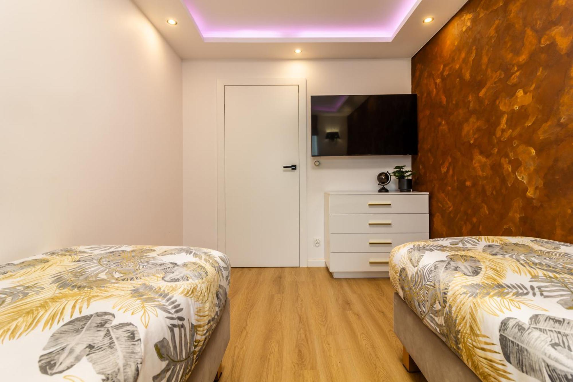 הוילה ורוצלב Housecube, Bar , Prywatne Kino, Bilard , Luxus מראה חיצוני תמונה